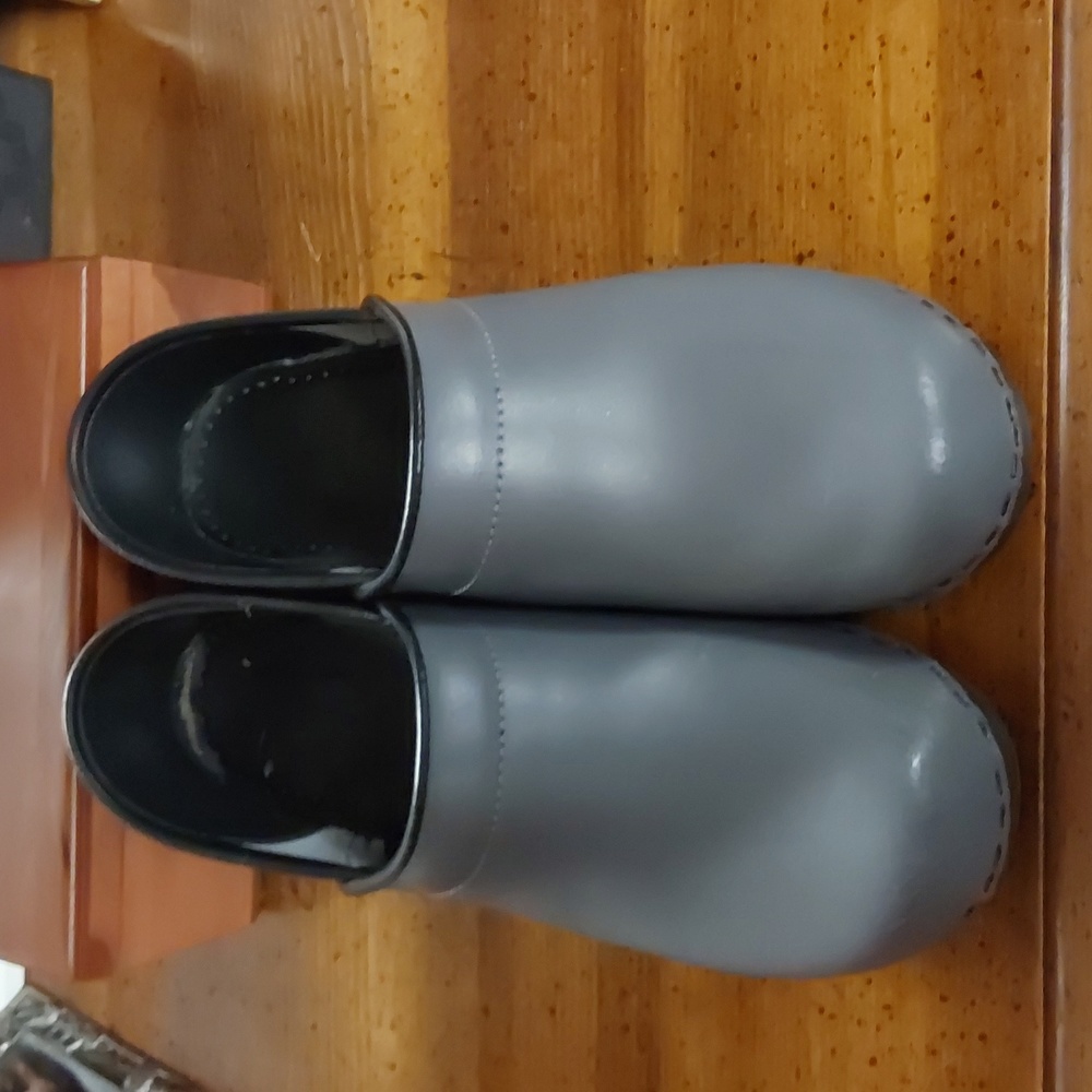 Clogs